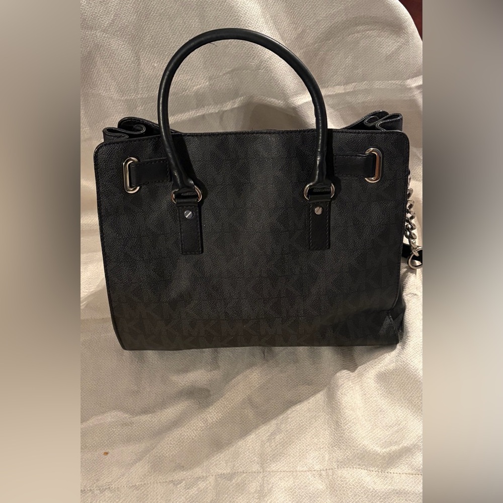 Michael Kors Black Leather Shoulder Bag - Picture 4 of 9